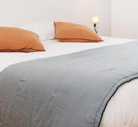 Apartment Casa By La Boite En Senlis (Oise)