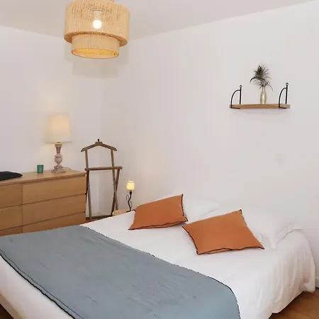 Casa By La Boite En Apartment