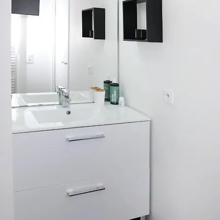 Casa By La Boite En Apartment Senlis (Oise)